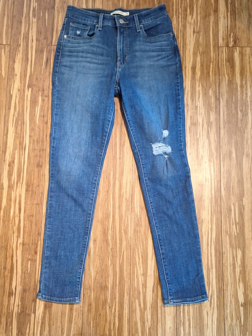Levis Womens 721 High Rise Skinny Jeans Size 28 NWOT